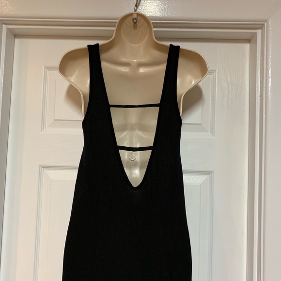 Asymmetrical black open back summer dress - Picture 5 of 6